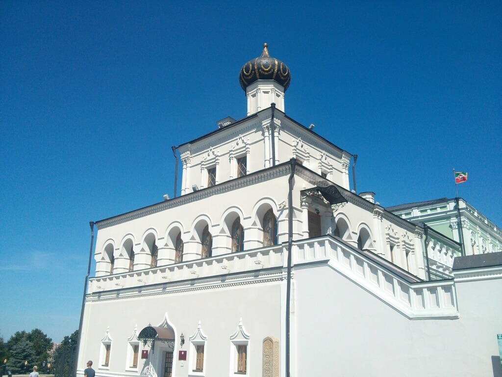 Дворцовая церковь.