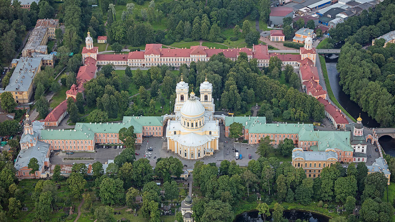 Александро Невская лавра на фото.